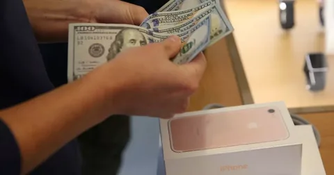 How Much is the iPhone 12 in UK Money?